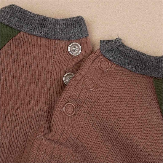 ست چهار تکه بادی+شلوار+جوراب+کلاه کد 2294