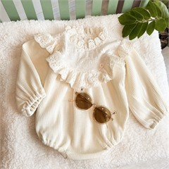 بادی (زیردکمه) آستین بلند شیری یقه طرحدار دخترانه