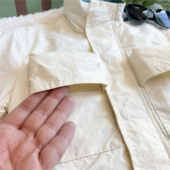 سویشرت کرم جیب پاکتی