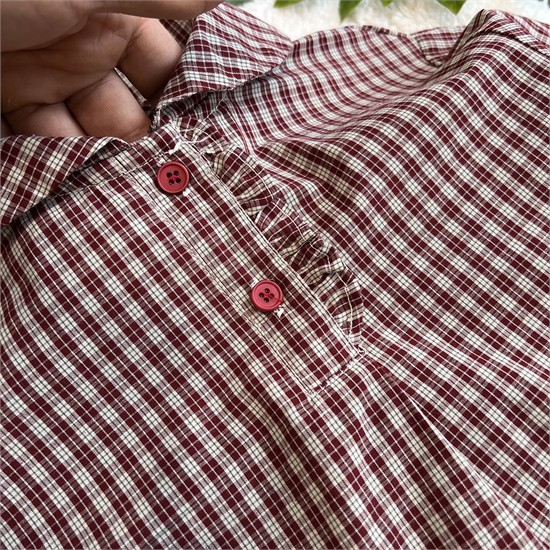 بلوز نخی چهار خونه زرشکی