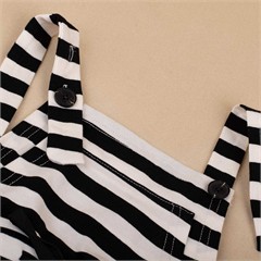 شلوارک پیشبندی نخی راه راه مشکی کد 2990