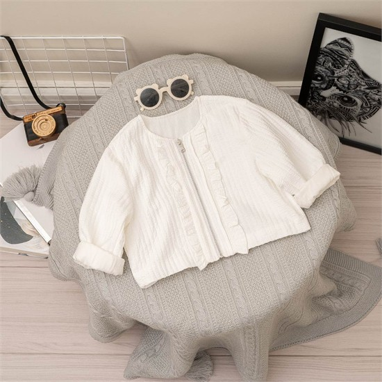 سويشرت سفيد