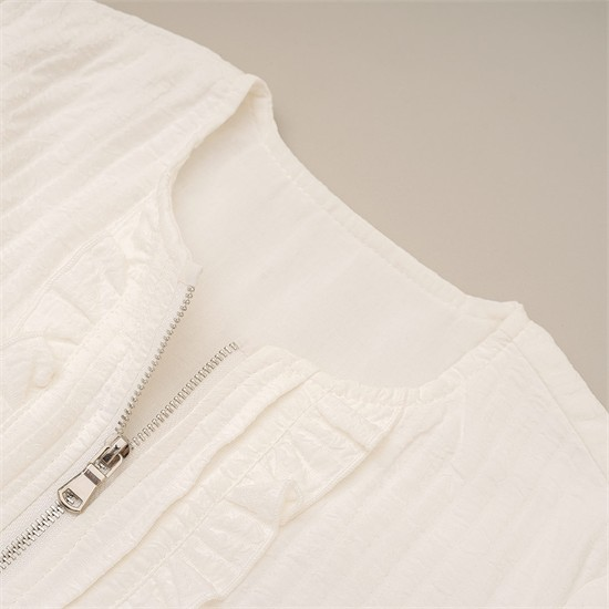 سويشرت سفيد