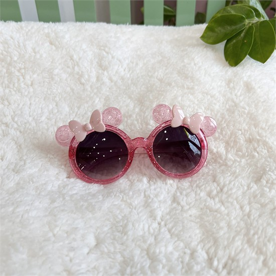 عینک آفتابی طرح میکی شاینی