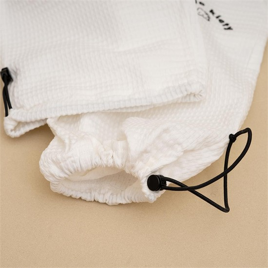 ست کراپ و شلوار برمودا طرح Hello kitty