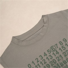 تی شرت حلقه ای طرح اعداد کد 7256