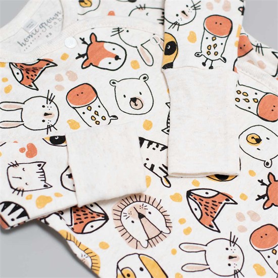 ست پنج تکه سرهمي بي جوراب ، بادي ، پيشبند، کلاه، دستکش