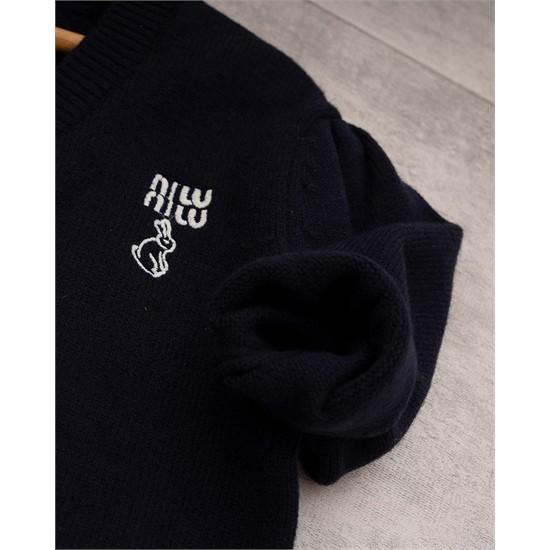 ژاکت بافت سرمه اي خرگوش