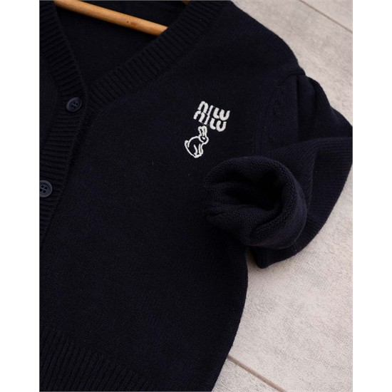 ژاکت بافت سرمه اي خرگوش